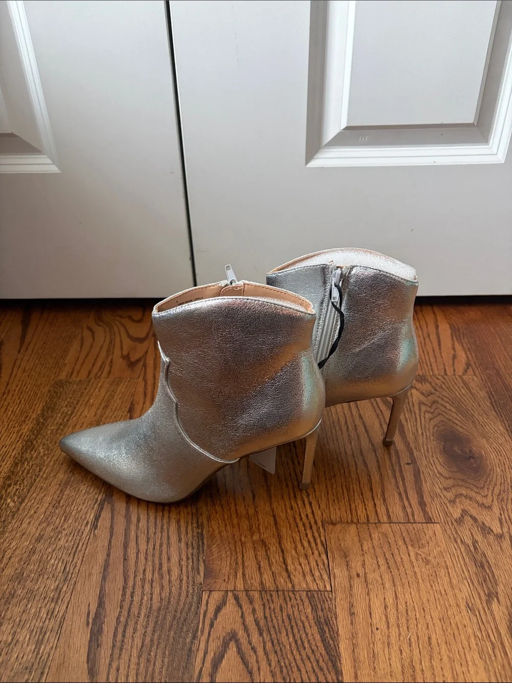 Express Silver Pointed Stiletto Ankle Booties Size 8 New